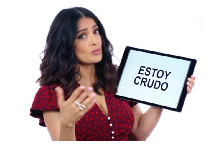 “Estoy pedo”, “aguas”, “me vale madres”… Salma Hayek enseña español con frases populares de México