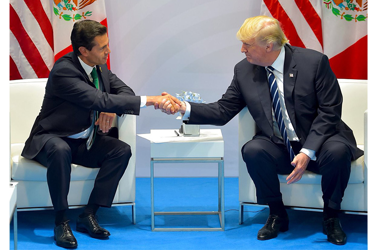 México pagará "absolutamente" por el muro, asegura Trump frente a EPN