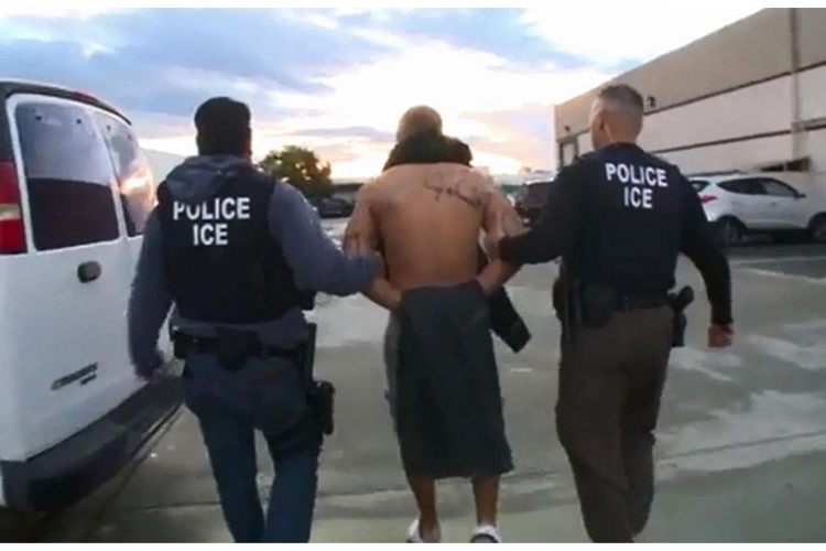 Redada en Atlanta: ICE arresta al menos 8 hispanos cuando se dirigían a su trabajo | VIDEO
