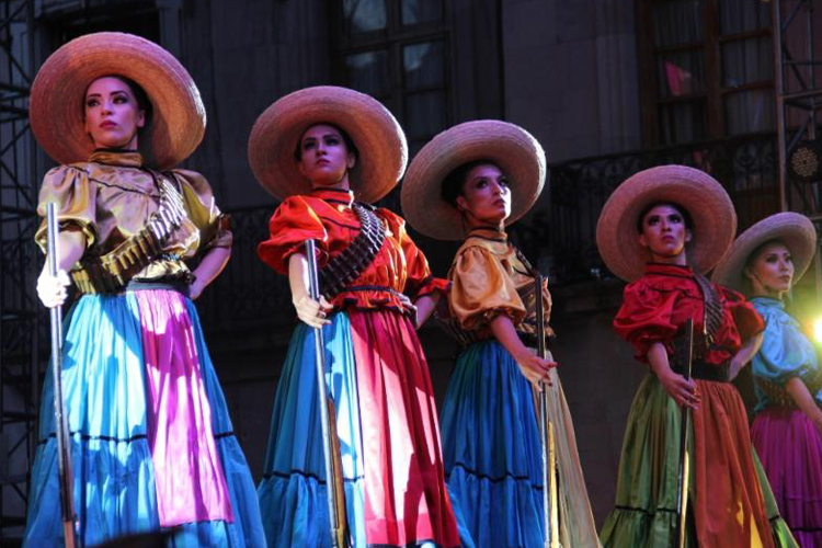 Ballet Folklórico de Amalia Hernández en el Festival del Folclor en Zacatecas