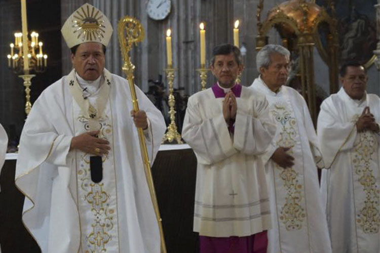 Norberto Rivera pidió a los fieles orar por México