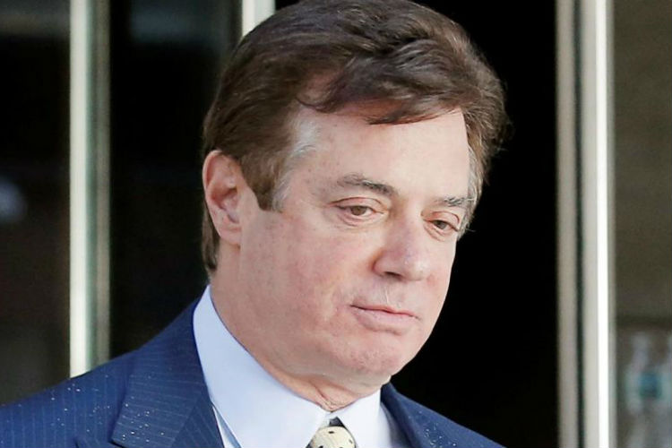 Paul Manafort, quien fuera el jefe de campaña del presidente Donald Trump, se presentó ante el FBI para cumplir con una orden de arresto.