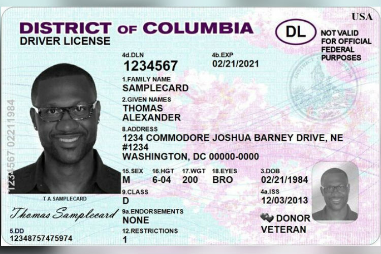 Desde el 1 de mayo de 2014, el DMV de Washington DC otorga licencias de conducir a los migrantes sin importar su estatus migratorio.