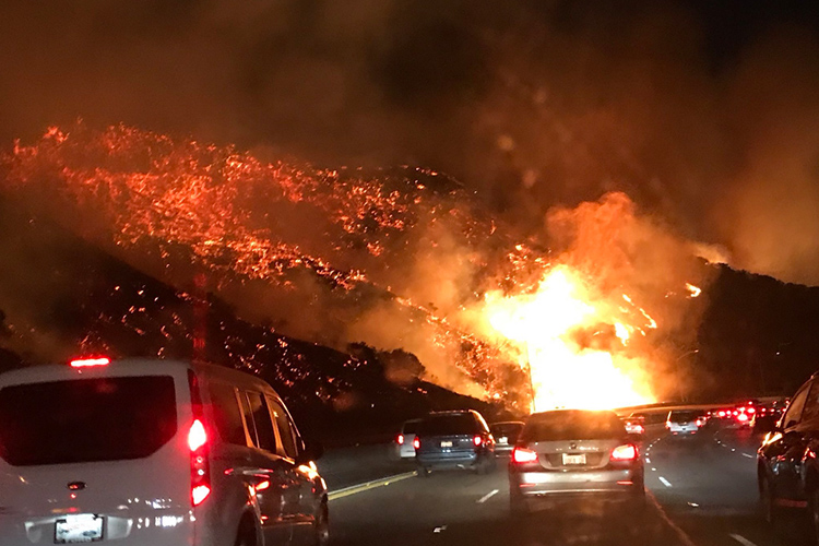 VIDEOS - ¡Fuego devora varios Condados de California!