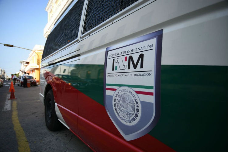 El INM rescató a 136 migrantes originarios de Guatemala, El Salvador, Honduras, y Nicaragua, que fueron encontrados al interior de un tráiler en Veracruz