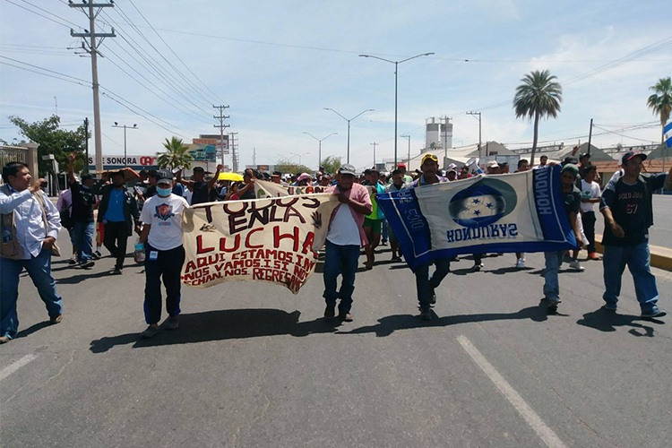 El gobierno de EU anunció sus planes de llevar ante la justicia a todas las personas que crucen de manera ilegal al país, incluidos los integrantes de la Caravana de Migrantes. | Foto: Pueblo Sin Fronteras