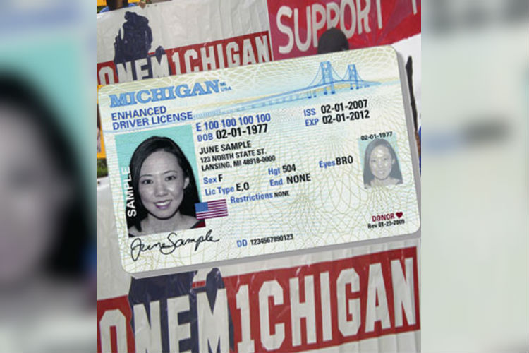 Un proyecto de ley impulsado por los republicanos en Michigan busca que los datos migratorios aparezcan en las licencias de conducir emitidas en el estado.