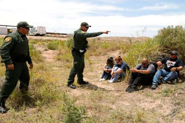 un reporte dado a conocer revela que el Gobierno de Donald Trump pagaría 60 millones de dólares para cubrir acuerdos legales y demandas en la que agentes de “La Migra” estuvieron involucrados.