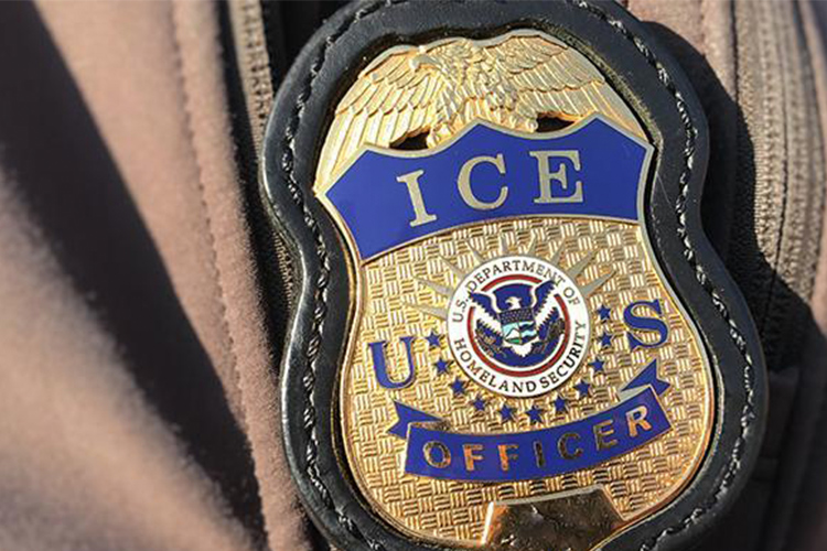 ICE criticó a las autoridades del estado de Nueva York, por liberar a varios inmigrantes requeridos para su deportación, señalaron que esto los obliga a realizar más redadas.