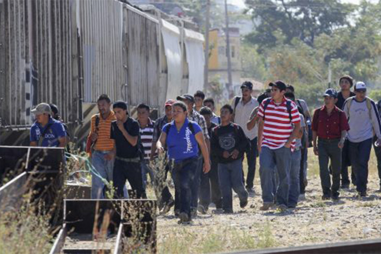Tras la explosión del Volcán de Fuego, la migración de familias completas se prevé que incremente en el corredor migratorio de Querétaro, México