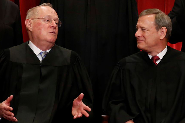 Anthony Kennedy, anunció el miércoles que planea retirarse después de tres décadas de servicio en el máximo órgano judicial de Estados Unidos | Foto: Voz de América