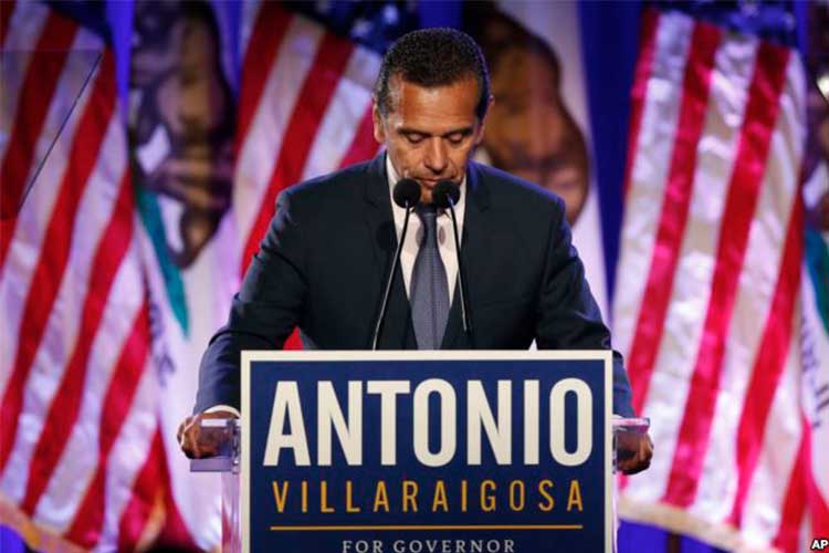 El candidato a gobernador de California y exalcalde de Los Ángeles Antonio Villaraigosa, hablando en la noche de la elección primaria en Los Ángeles el martes, 5 de junio de 2018.