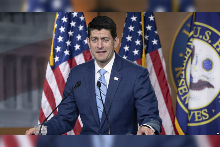En un intento por resolver una disputa entre sus colegas republicanos, Paul Ryan presentará a debate la próxima semana dos iniciativas de ley para proteger a los dreamers.
