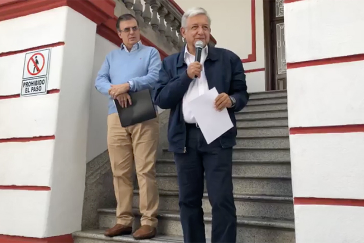 Andrés Manuel López Obrador, llamó al gobierno de Donald Trump a terminar cuanto antes la renegociación del TLCAN y planteó trabajo conjunto en migración
