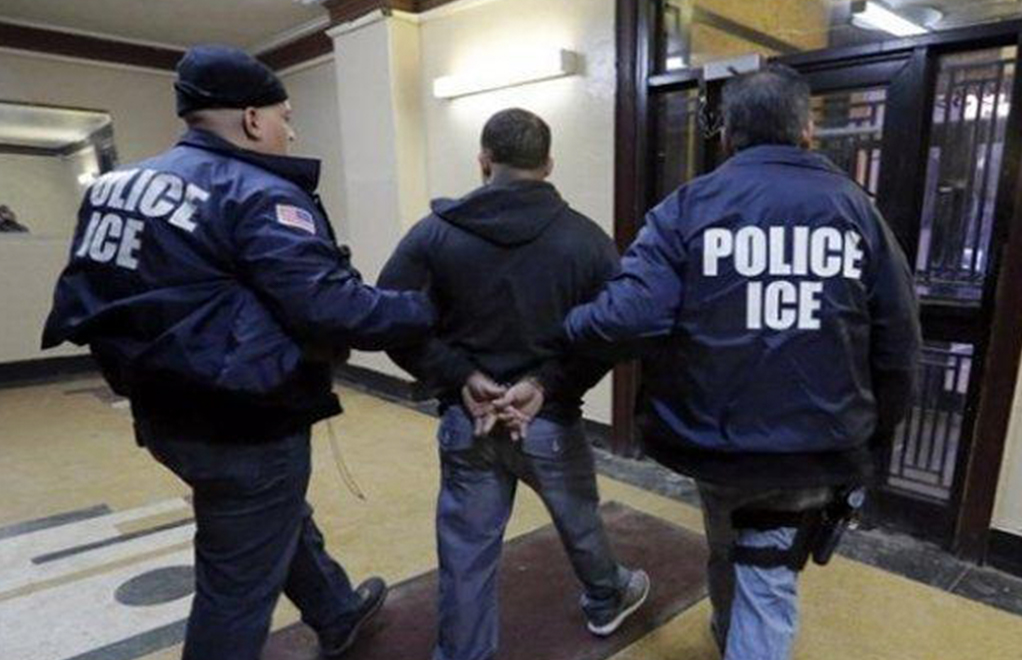 El presupuesto de ICE para los detenidos solo incluye 40 mil personas, por lo que el gobierno ha quitado dinero a otras agencias