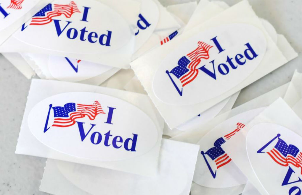 Aunque históricamente los 27.3 millones de votantes latinos inscritos en Estados Unidos, el 12% del electorado, no vote; estas intermedias fueron distintas | Foto: Voz de América / AFP