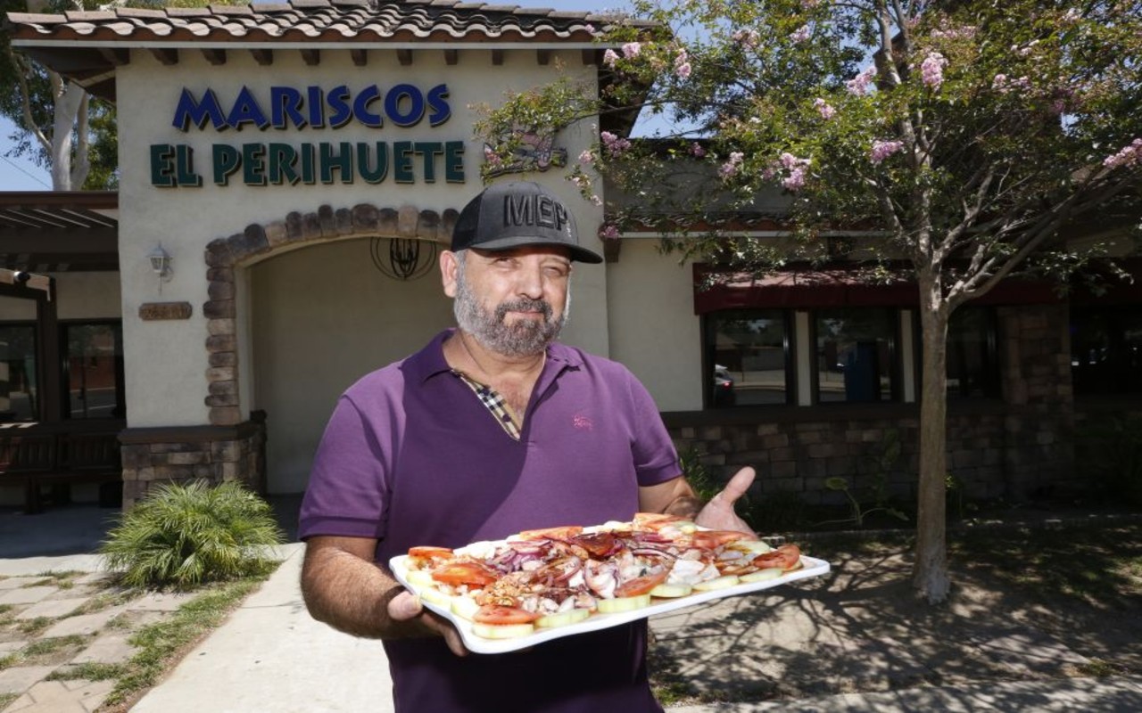 El migrante mexicano que se convirtió en dueño de 5 restaurantes de mariscos en California