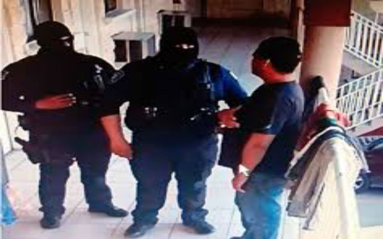 Policías mexicanos asaltaron a migrantes cubanos en albergue de Ciudad Juárez