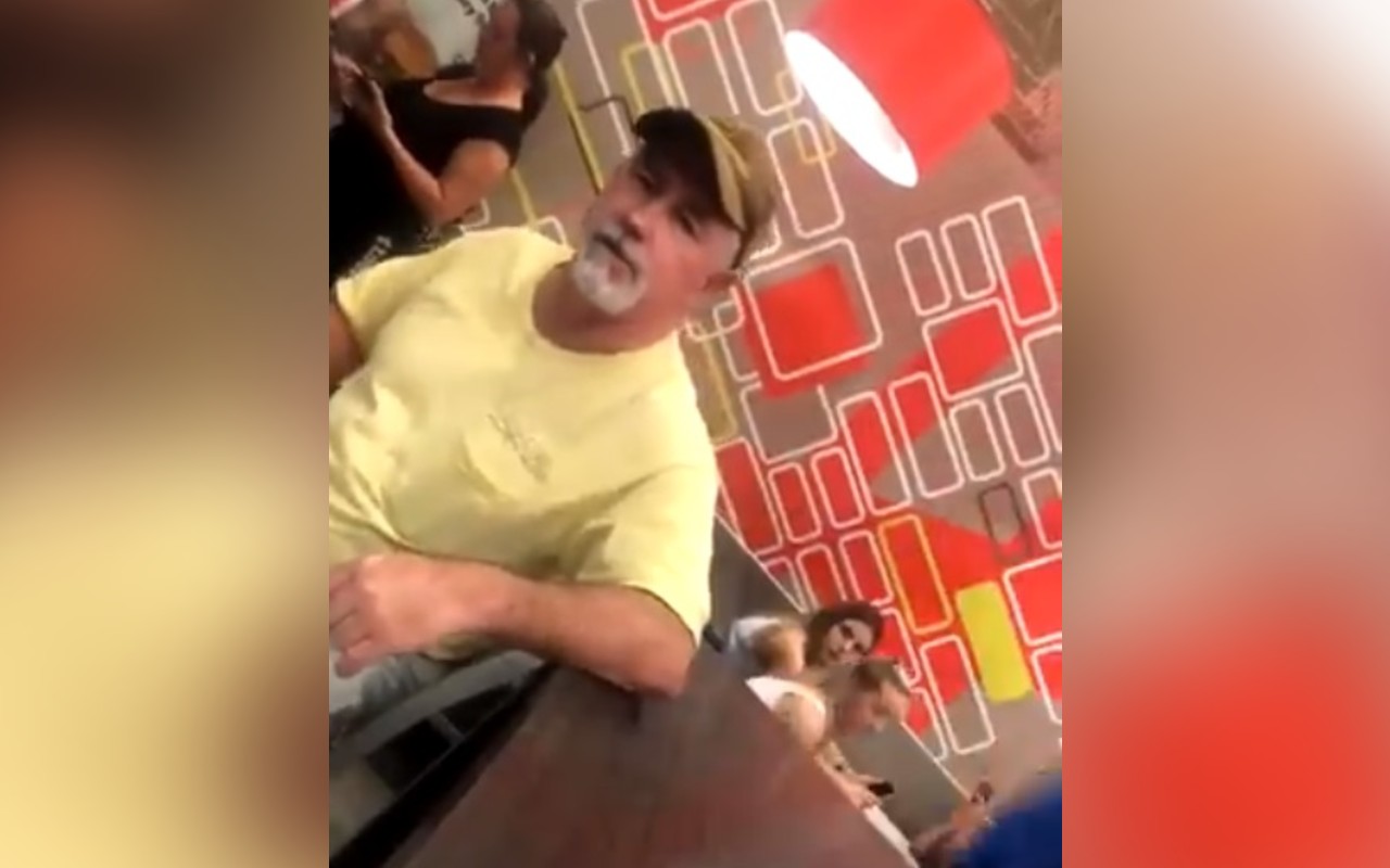 La agresión ocurrió en un McDonalds de Savannah, Georgia
