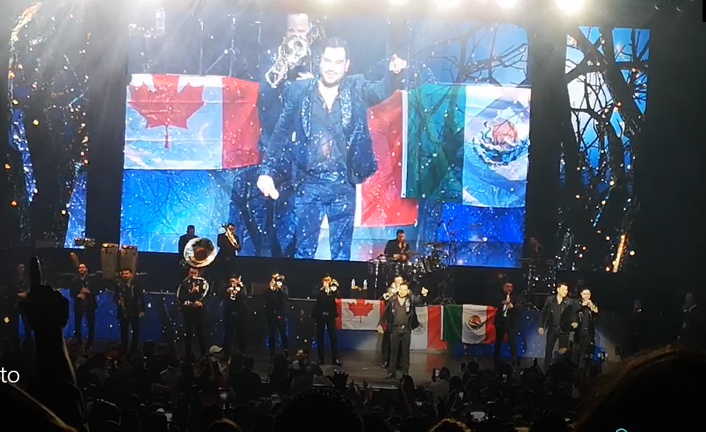 La Banda MS se presentó en el Sony Center de Toronto; “Nunca habíamos visto tantas banderas de México juntas”
