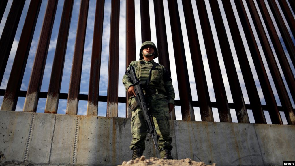 México no espera "amenaza arancelaria" de EE.UU. sobre plan migratorio