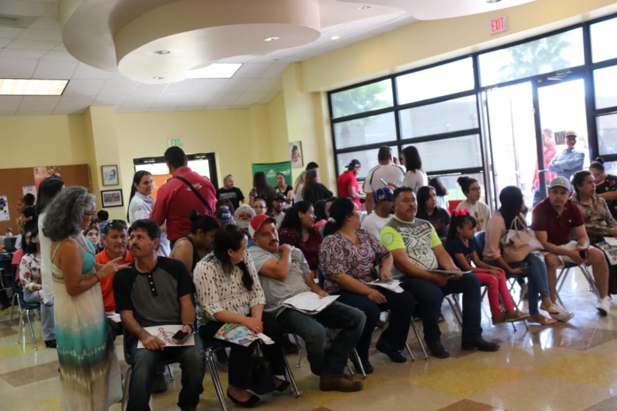 Más de mil 500 documentos de identidad tramitaron los zacatecanos en la Feria DIFerente de Houston