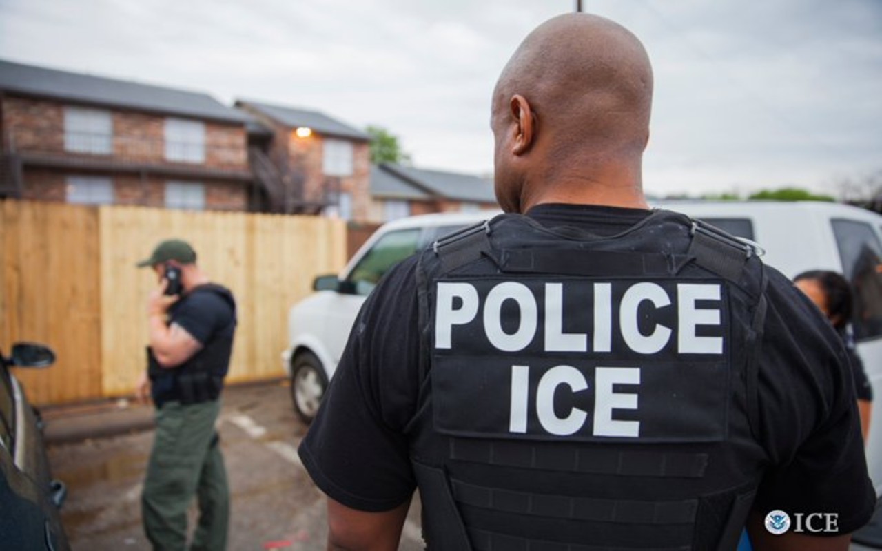 Policía es suspendido en Virginia por denunciar a un indocumentado con ICE