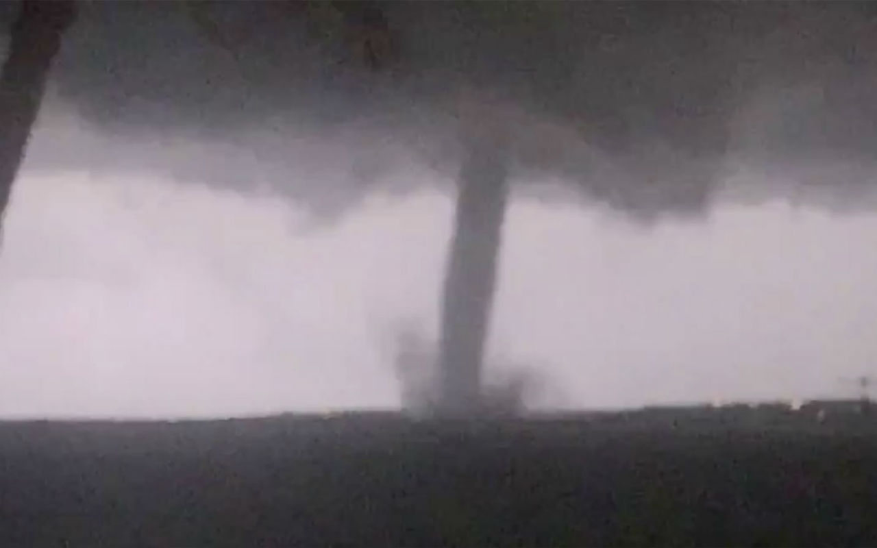 Un tornado tocó tierra en Dallas, Texas, el domingo, 20 de octubre, de 2019. | Foto: AP / Voz de América