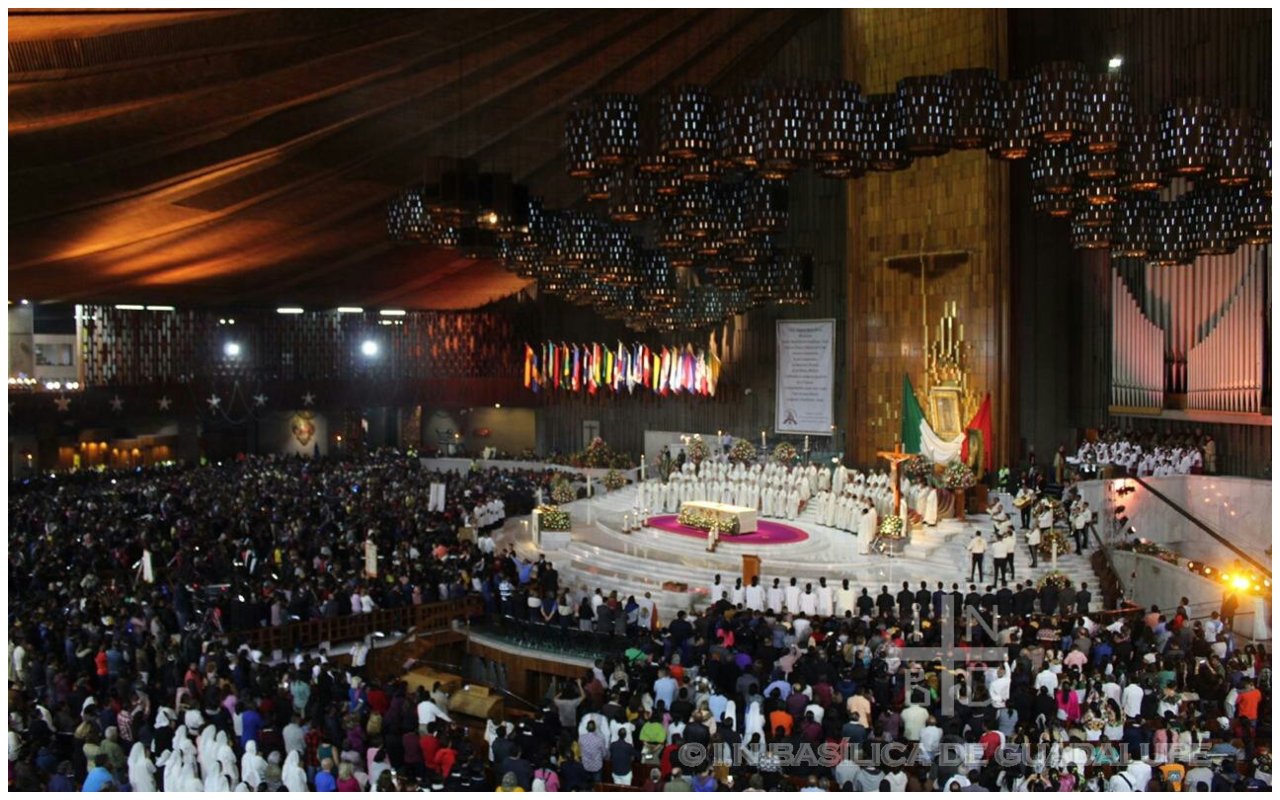 Los millones de peregrinos llegaron desde temprano a la basílica, ubicada en la alcaldía Gustavo A. Madero, para celebrar el 488 aniversario de las apariciones de la Virgen de Guadalupe.