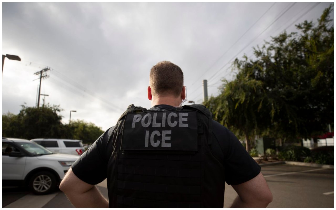 El director interino de ICE explicó que la grave crisis en la frontera sur del país afectó a casi todas las operaciones de la agencia de migración en 2019.