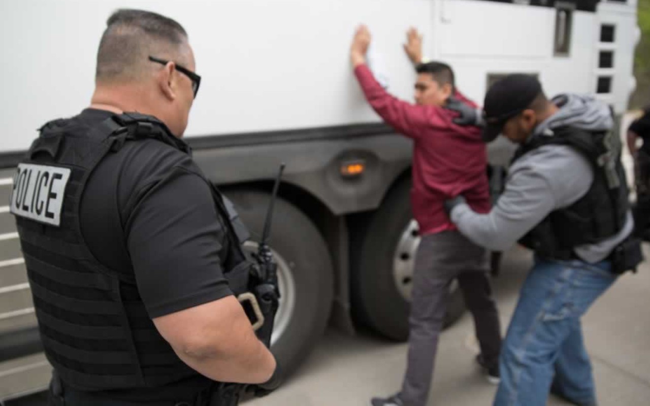 El área que registró un mayor aumento en arrestos a migrantes sin antecedentes criminales fue Miami, que incluye Florida, Puerto Rico y las Islas Vírgenes