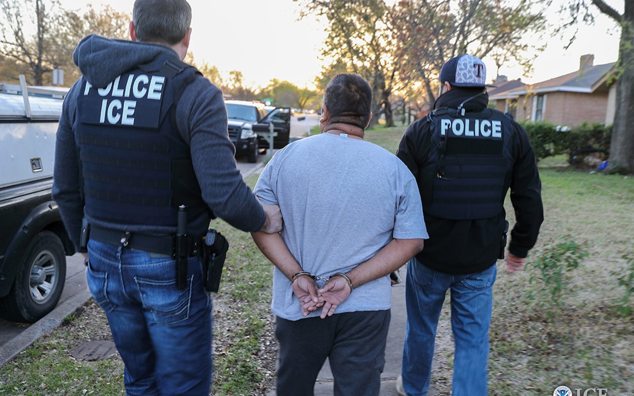 ICE arresta a un migrante