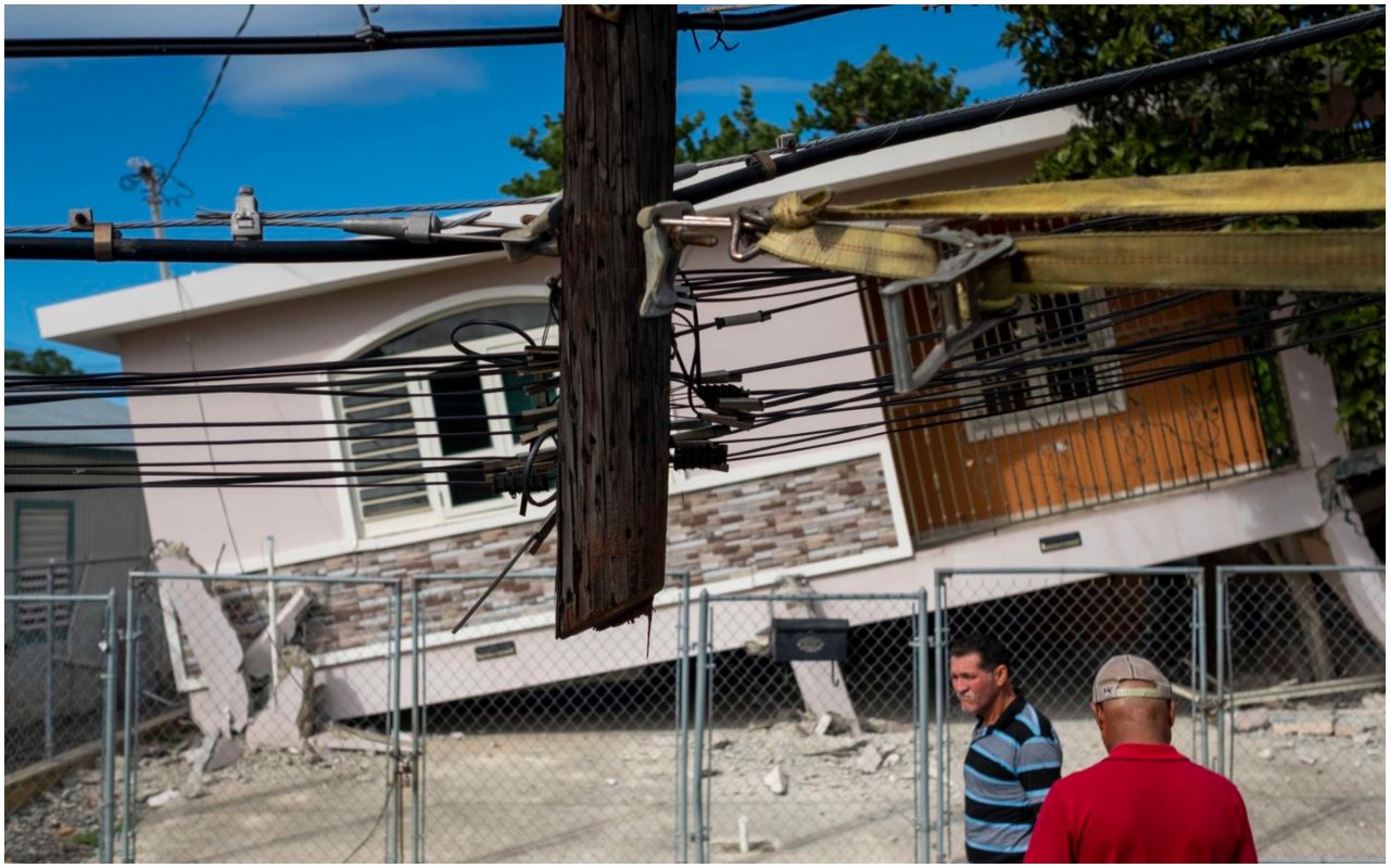 Un sismo de 5.8 en Guánica, Puerto Rico, destruyó casas y otros bienes el lunes 6 de enero de 2020.