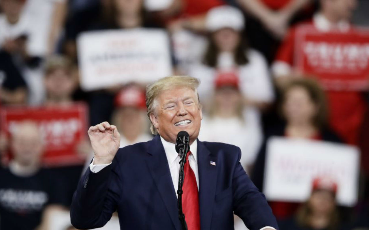 El presidente Donald Trump en un evento de campaña el 10 de diciembre de 2019 en Hershey, Pensilvania | Foto: Voz de América / AP/Matt Rourke