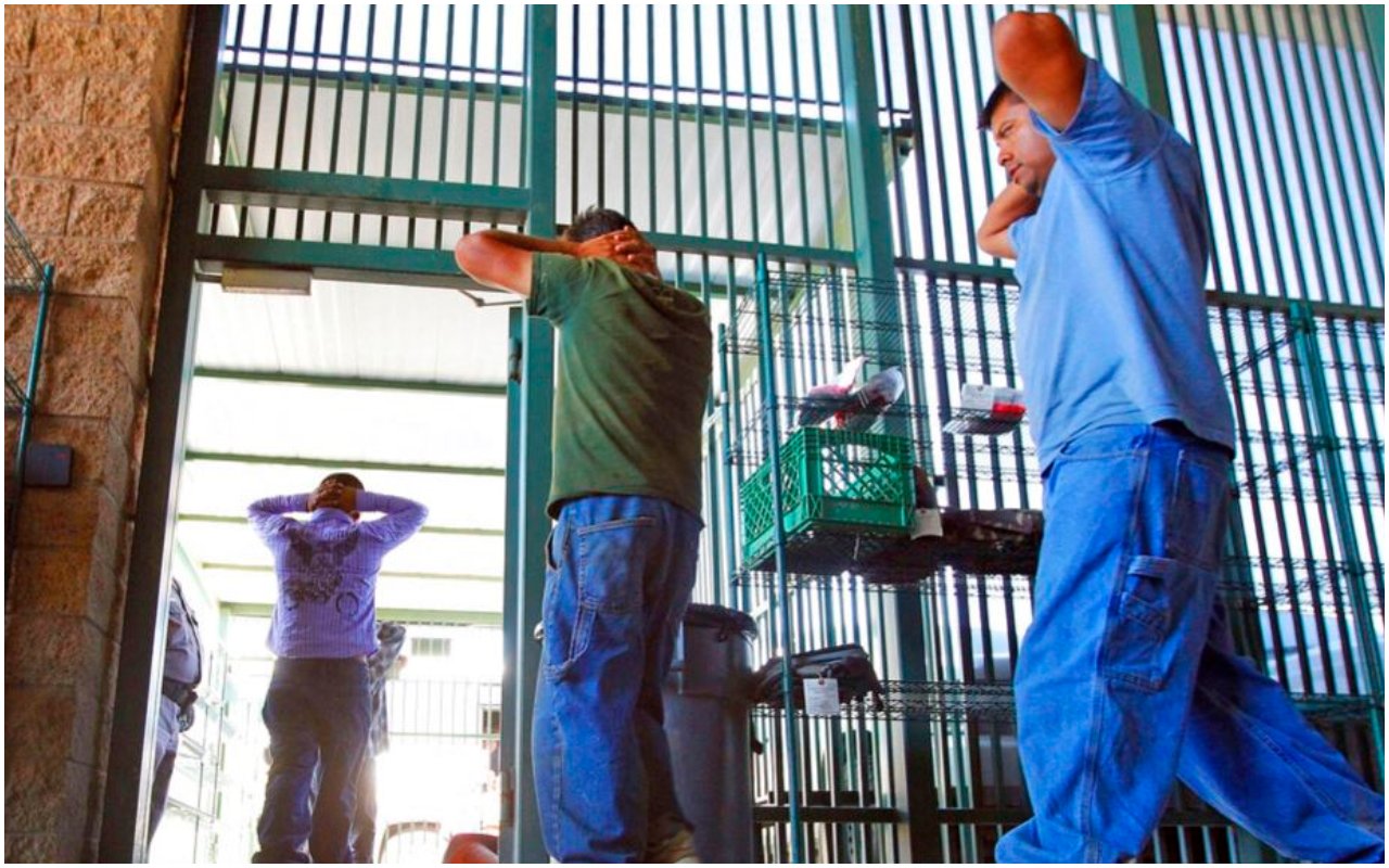 ICE asegura que gracias a la Ley Santuario, mucho de los migrantes liberados por migración, regresan a las cárceles estatales por crímenes mayores.