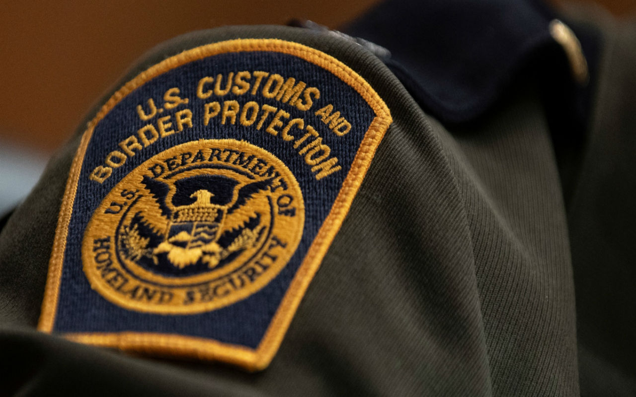 Escudo de uniforme de U.S. Customs and Border Protection