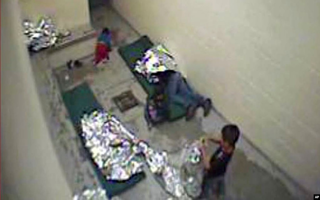 EEUU: gobierno apela orden de proveer camas a migrantes en Arizona