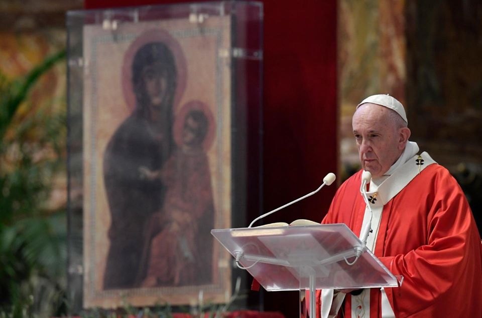 El Papa celebra el domingo de Ramos sin fieles por primera vez en la historia