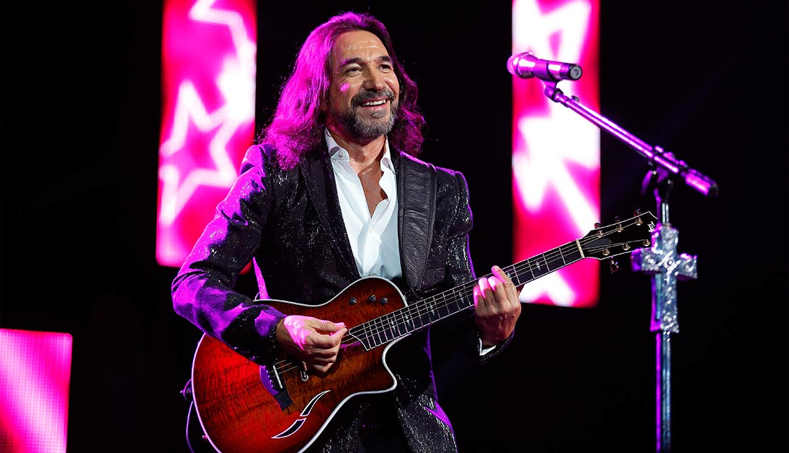 El Buki dará serenatas personalizadas y virtuales por el Día de las Madres