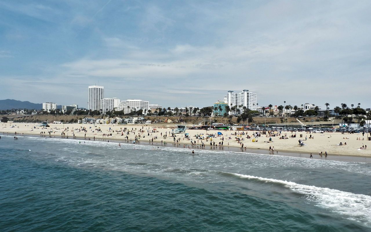 Santa_Monica_State_Beach_WikiCommons