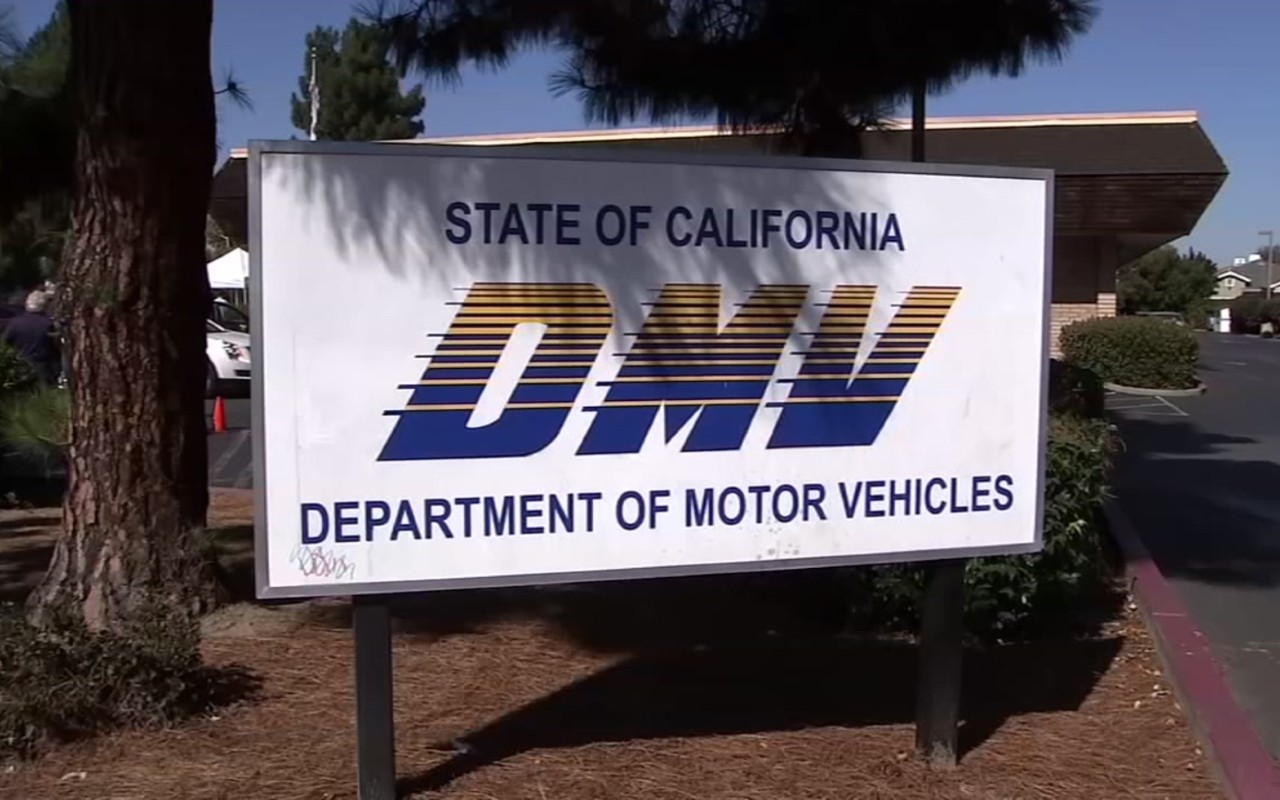 DMV de California reanuda pruebas de manejo detrás del volante con nuevos protocolos