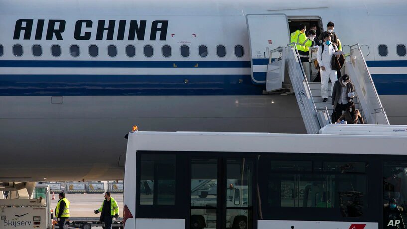 el gobierno de trump prohibió actividades de aerolíneas chinas
