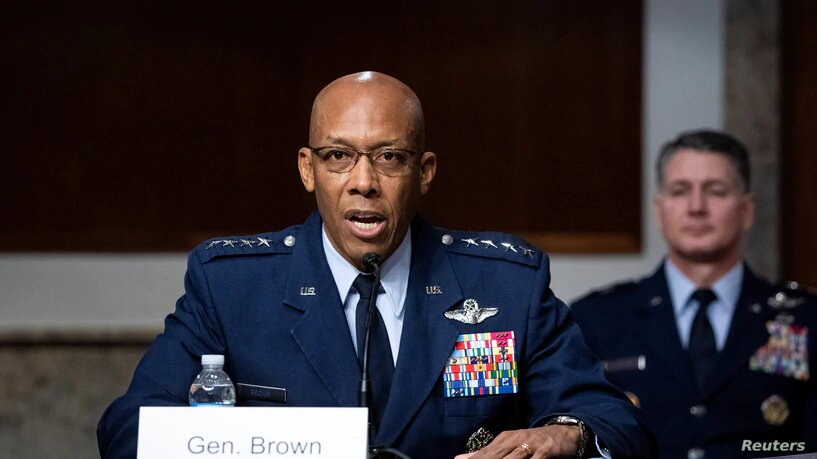 El general Charles Brown Jr. ha sido nombrado al frente de la Fuerza Aérea de EEUU, lo que muchos han visto como un símbolo tras las recientes manifestaciones antirracistas ocurridas en el país