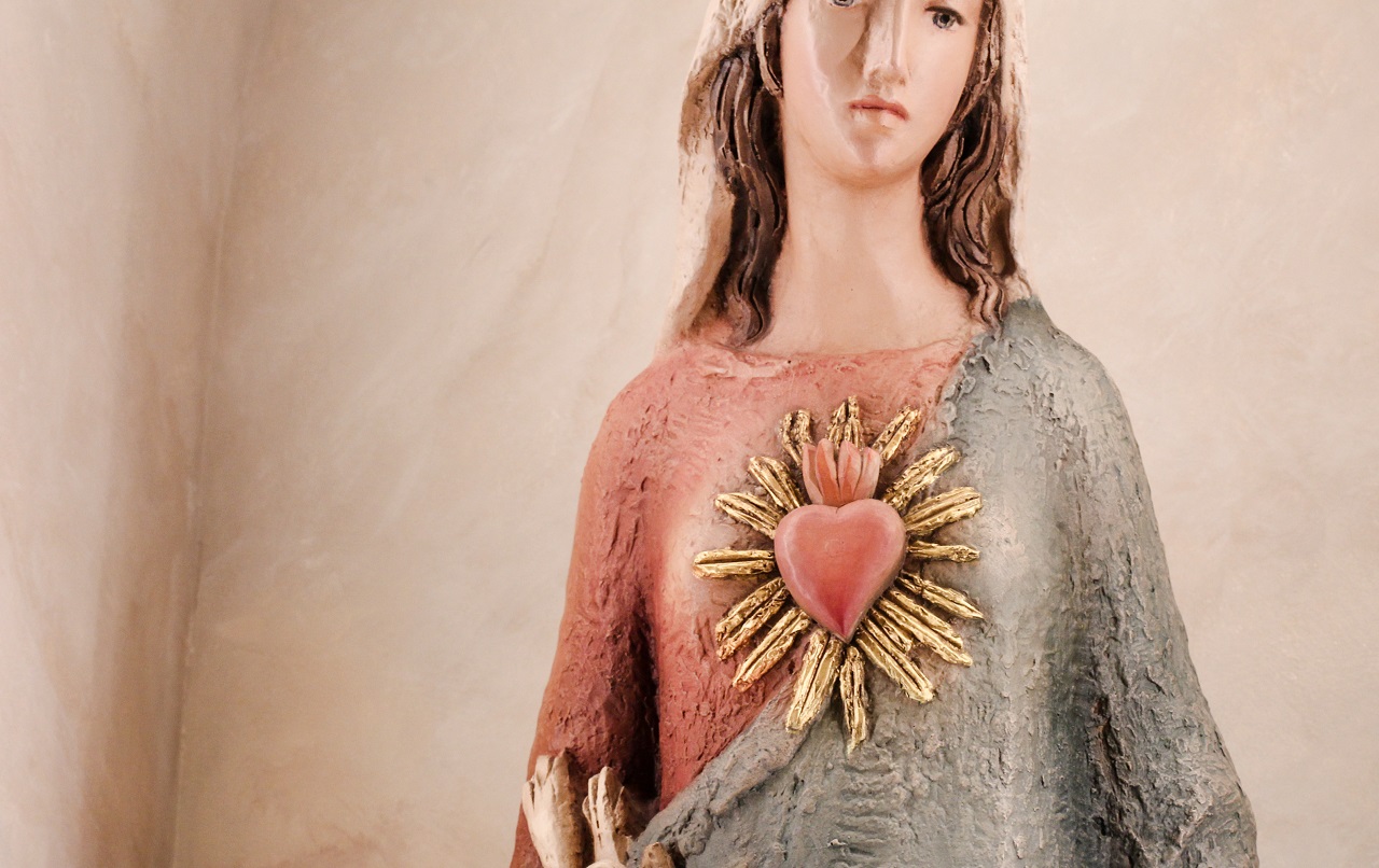 Puedes encomendarte al Inmaculado Corazón de María para pedir por tu alma. | Foto: Cathopic.