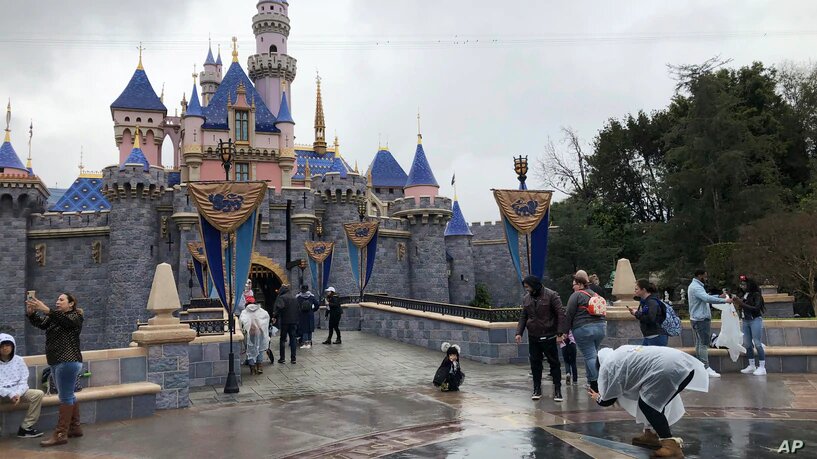Disney planea reabrir sus parques de California en julio