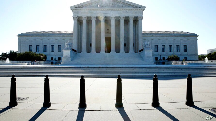 La Suprema Corte de EEUU negó un desafío legal presentado contra las ejecuciones de cuatro presos federales. Foto: Voz de América