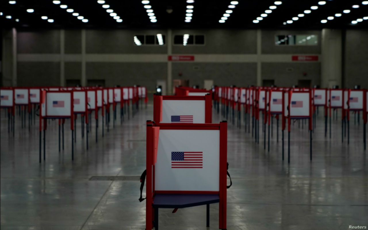 El Servicio Postal espera un aumento en el voto por correo debido a la pandemia de Covid-19. Foto: Reuters / Voz de América