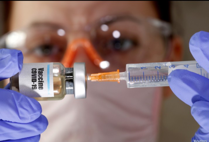 La Organización Mundial de la Salud considera que la vacuna de AstraZeneca con la Universidad de Oxford es una de las más avanzadas para el coronavirus.