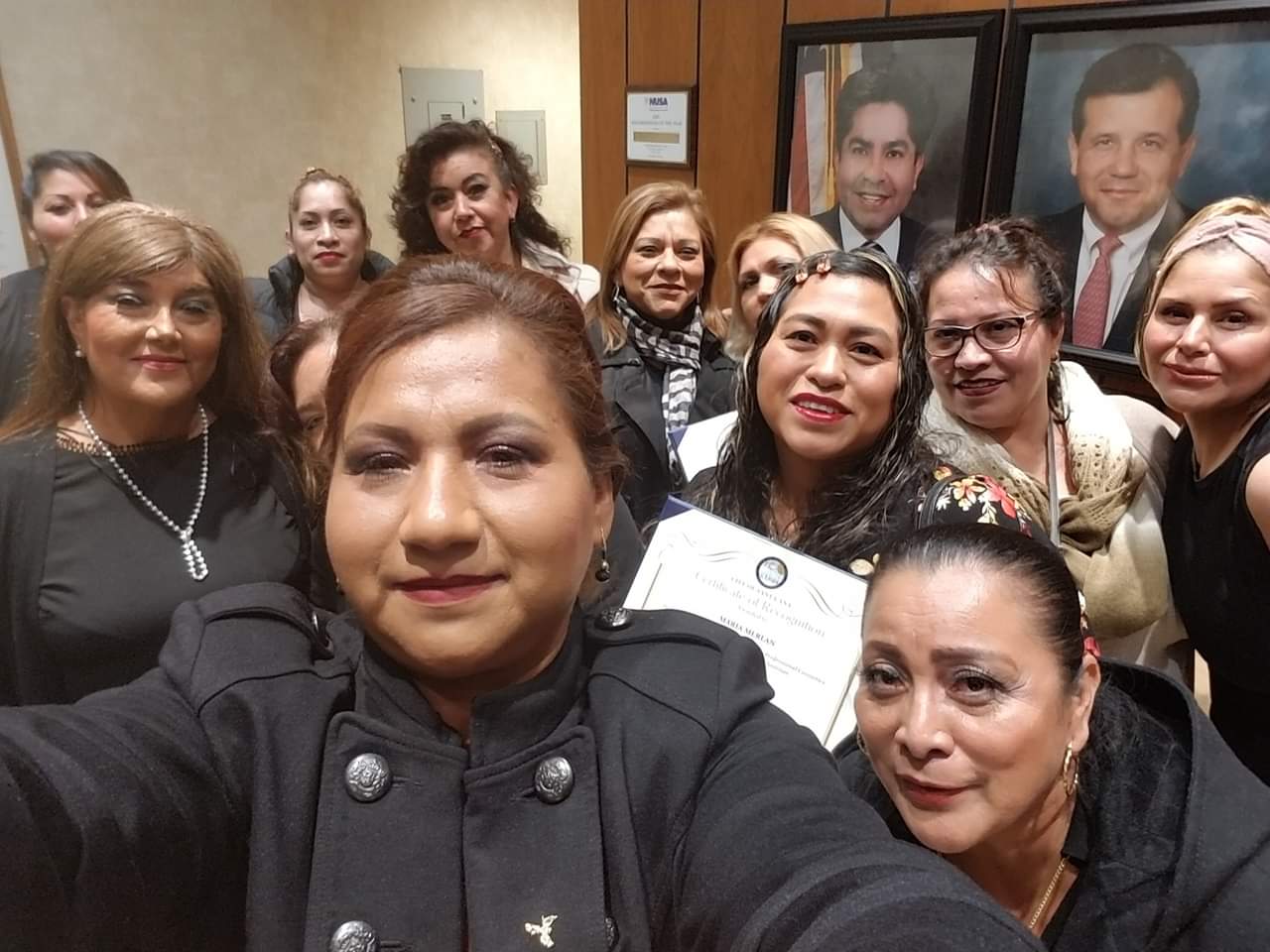 Dolores Almaraz trabaja activamente en favor de las mujeres latinas en California.