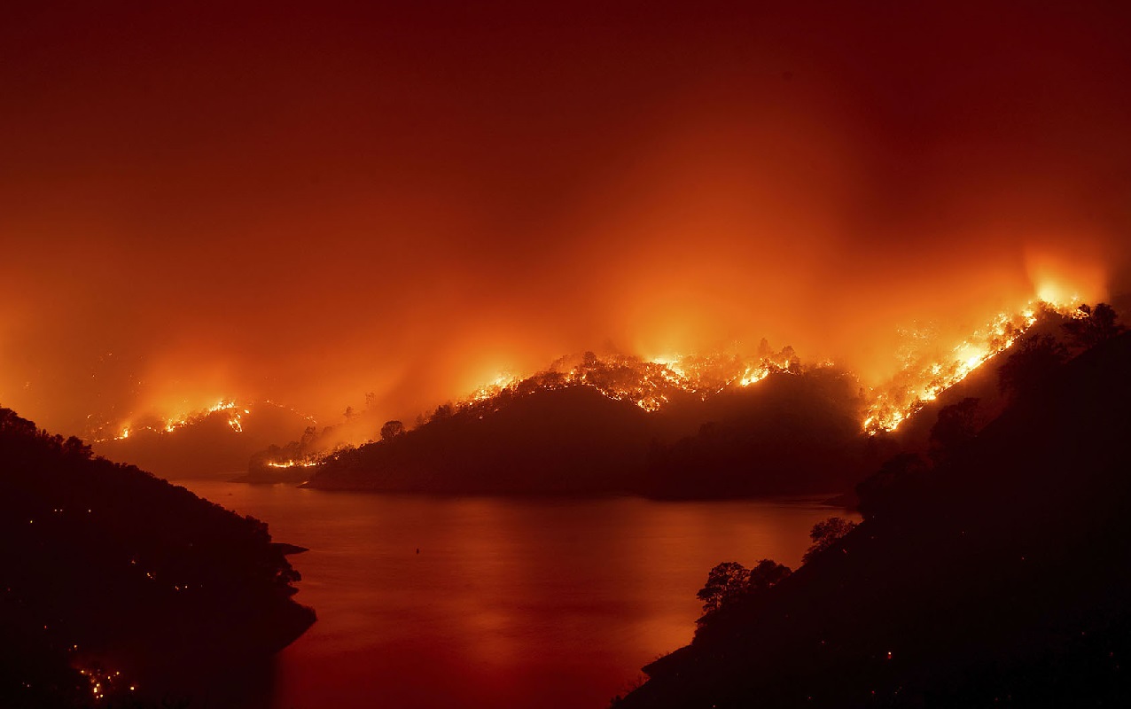 Incendio de viña en California, el segundo más grande en la historia